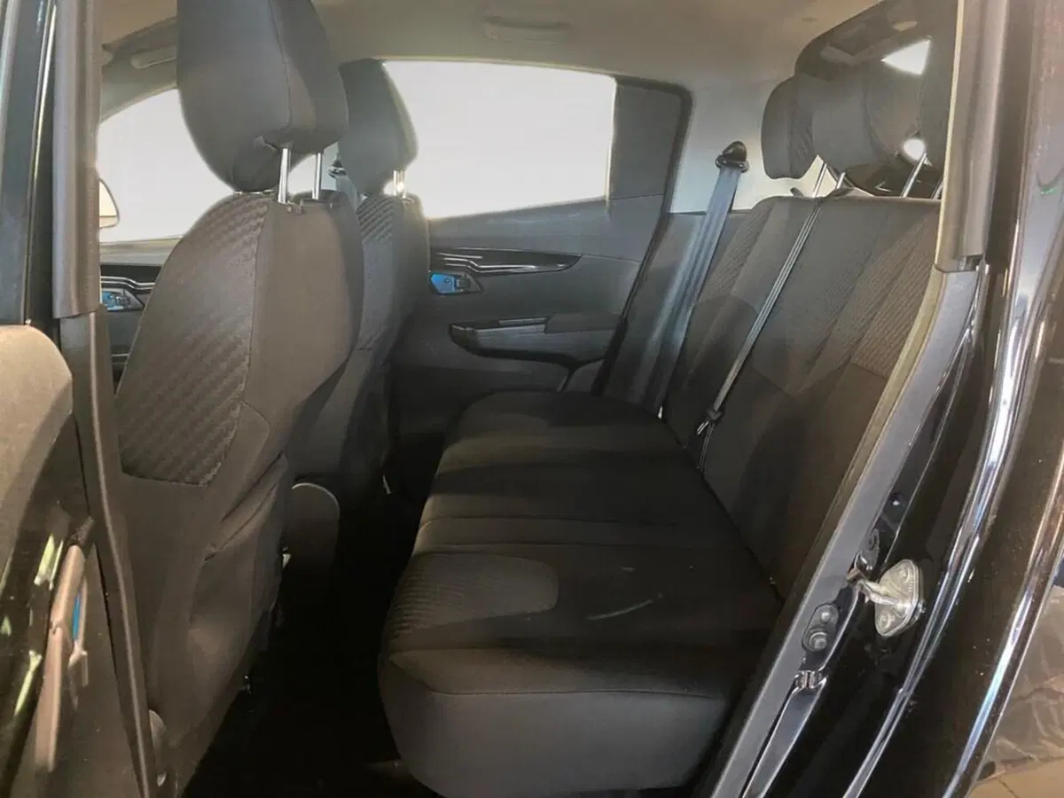 Mahindra KUV100 usata a Torino (8)