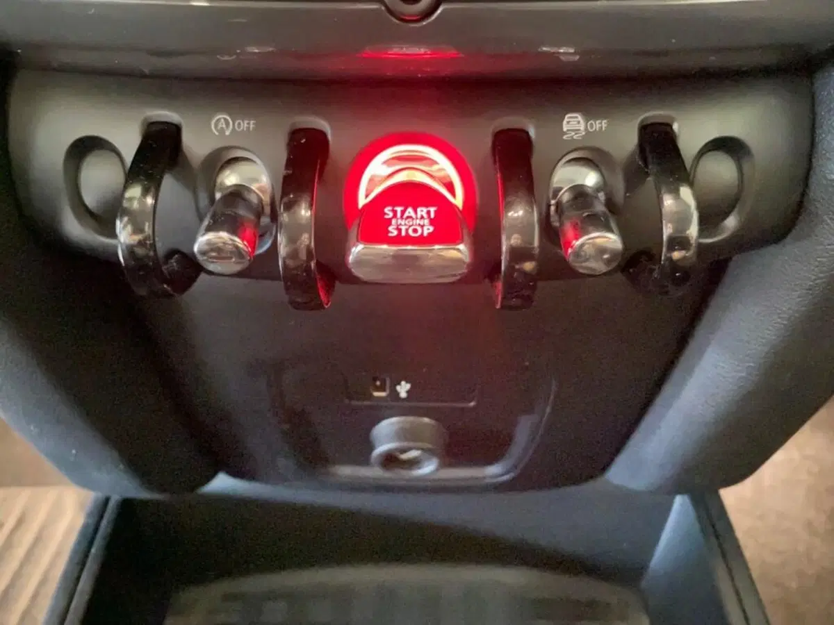 MINI Mini Countryman usata a Torino (11)