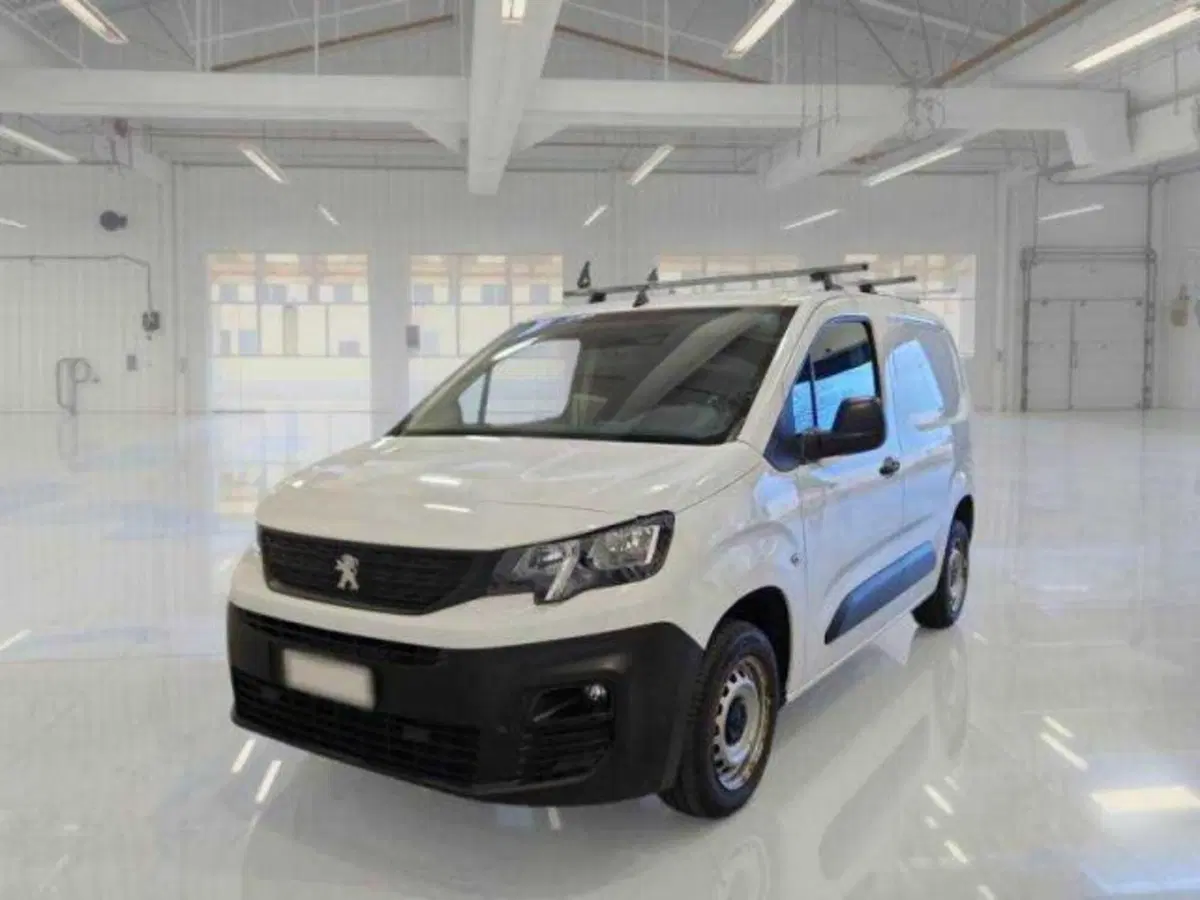 Peugeot Partner Furgone usata a Bologna