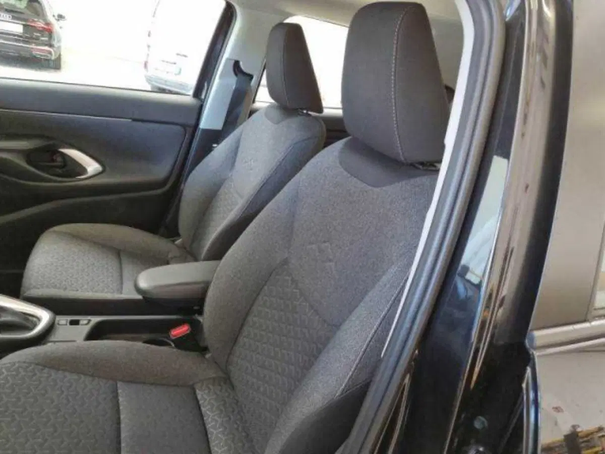Toyota Yaris Cross usata a Bologna (9)