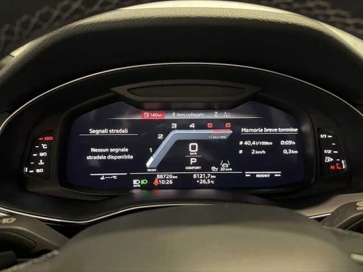 Audi SQ8 usata a Genova (16)
