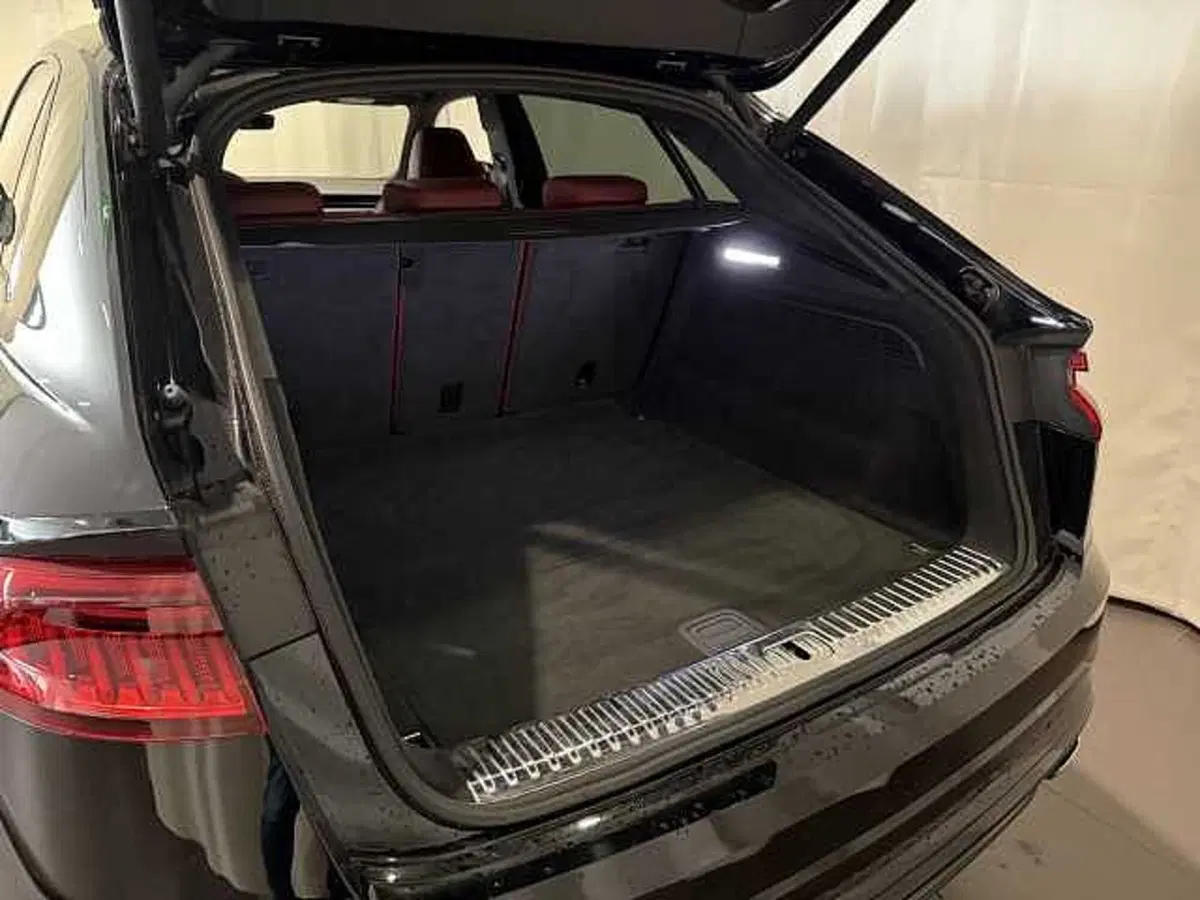 Audi SQ8 usata a Genova (8)