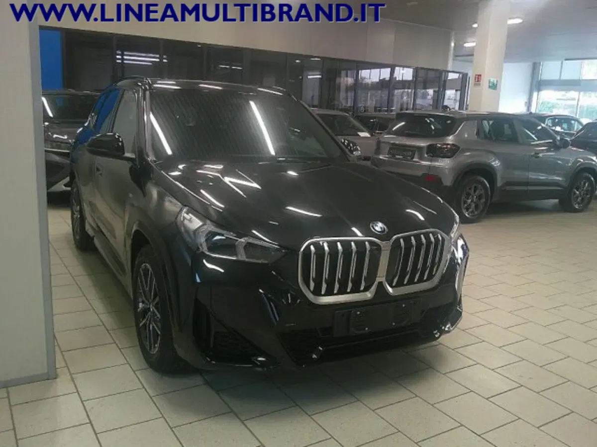 BMW X1 nuova a Piacenza (14)