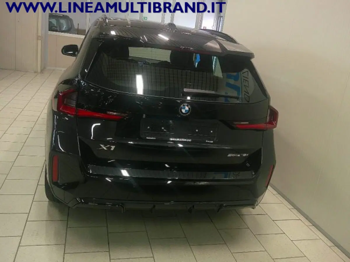 BMW X1 nuova a Piacenza (16)