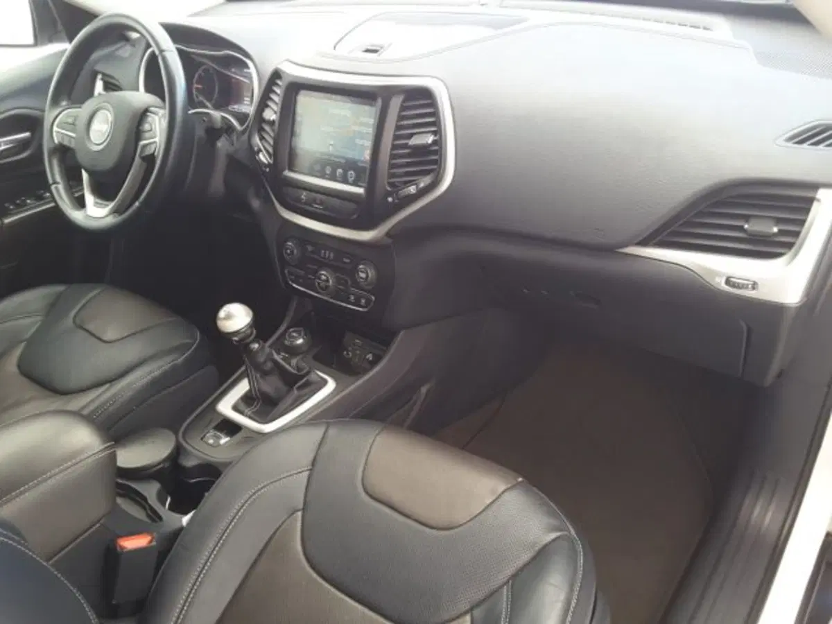 Jeep Cherokee usata a Firenze (11)