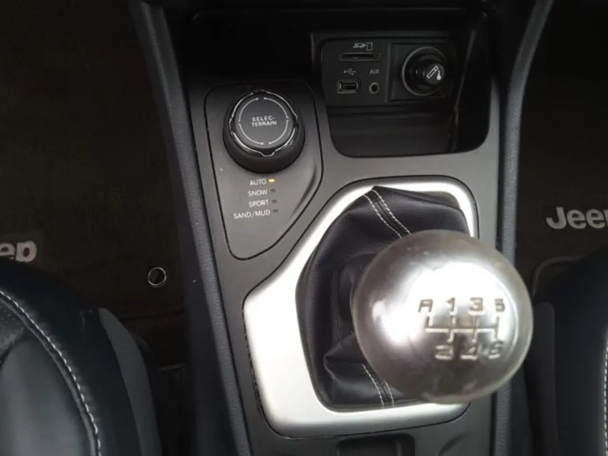 Jeep Cherokee usata a Firenze (9)