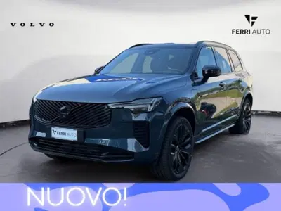 Volvo XC90 2.0 b5 mhev Ultra Black Edition awd 7p.ti auto nuova a Tavagnacco