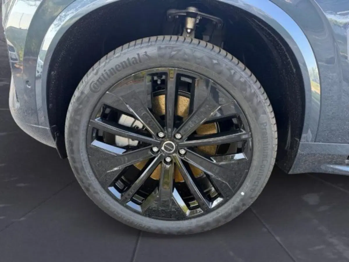 Volvo XC90 nuova a Udine (11)