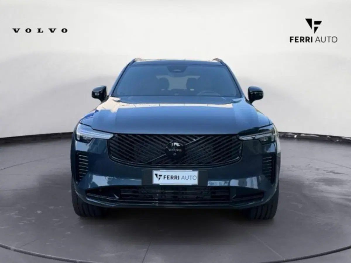Volvo XC90 nuova a Udine (3)