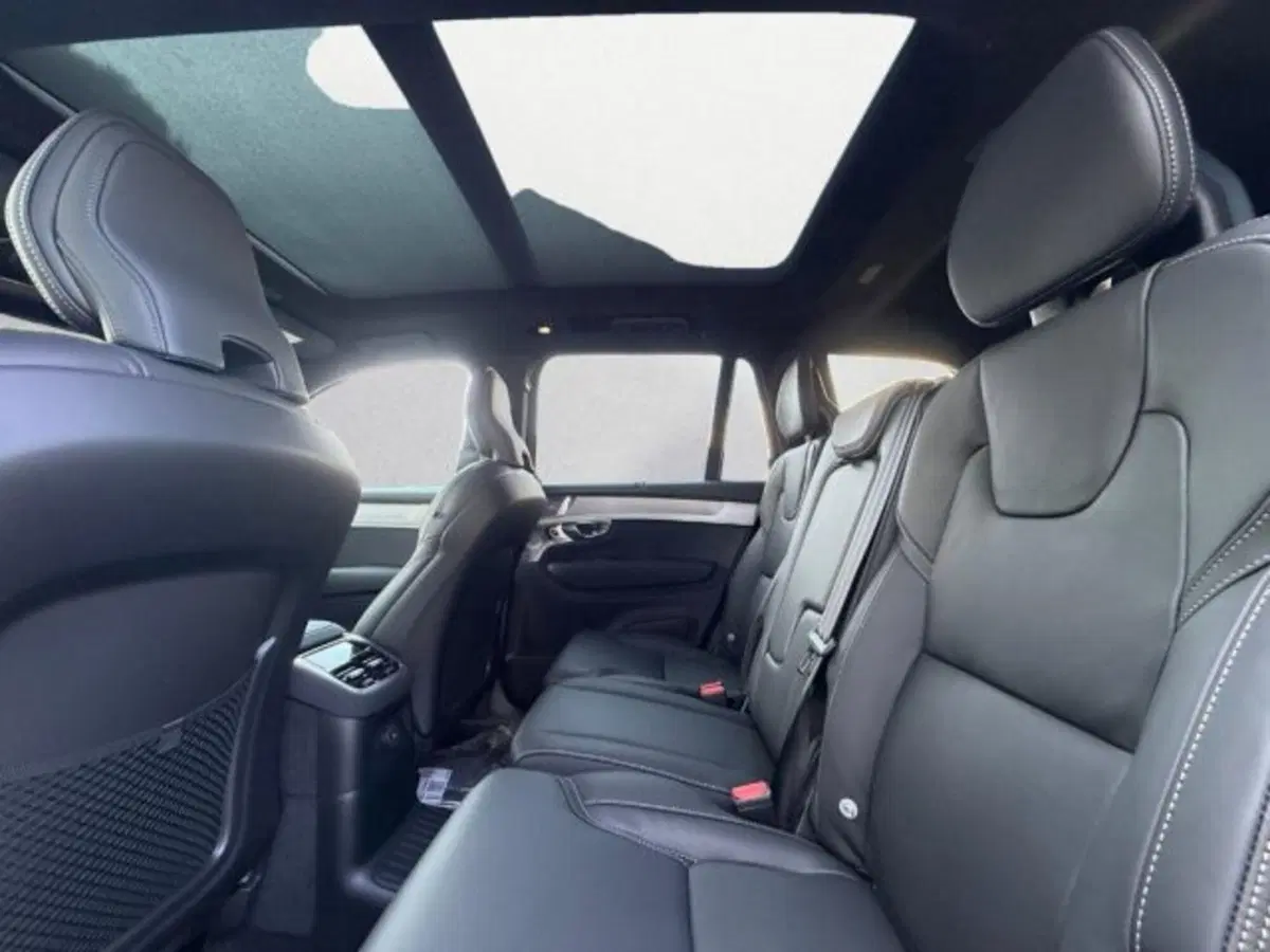 Volvo XC90 nuova a Udine (8)