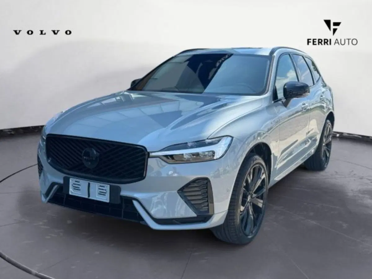 Volvo XC60 nuova a Udine (2)