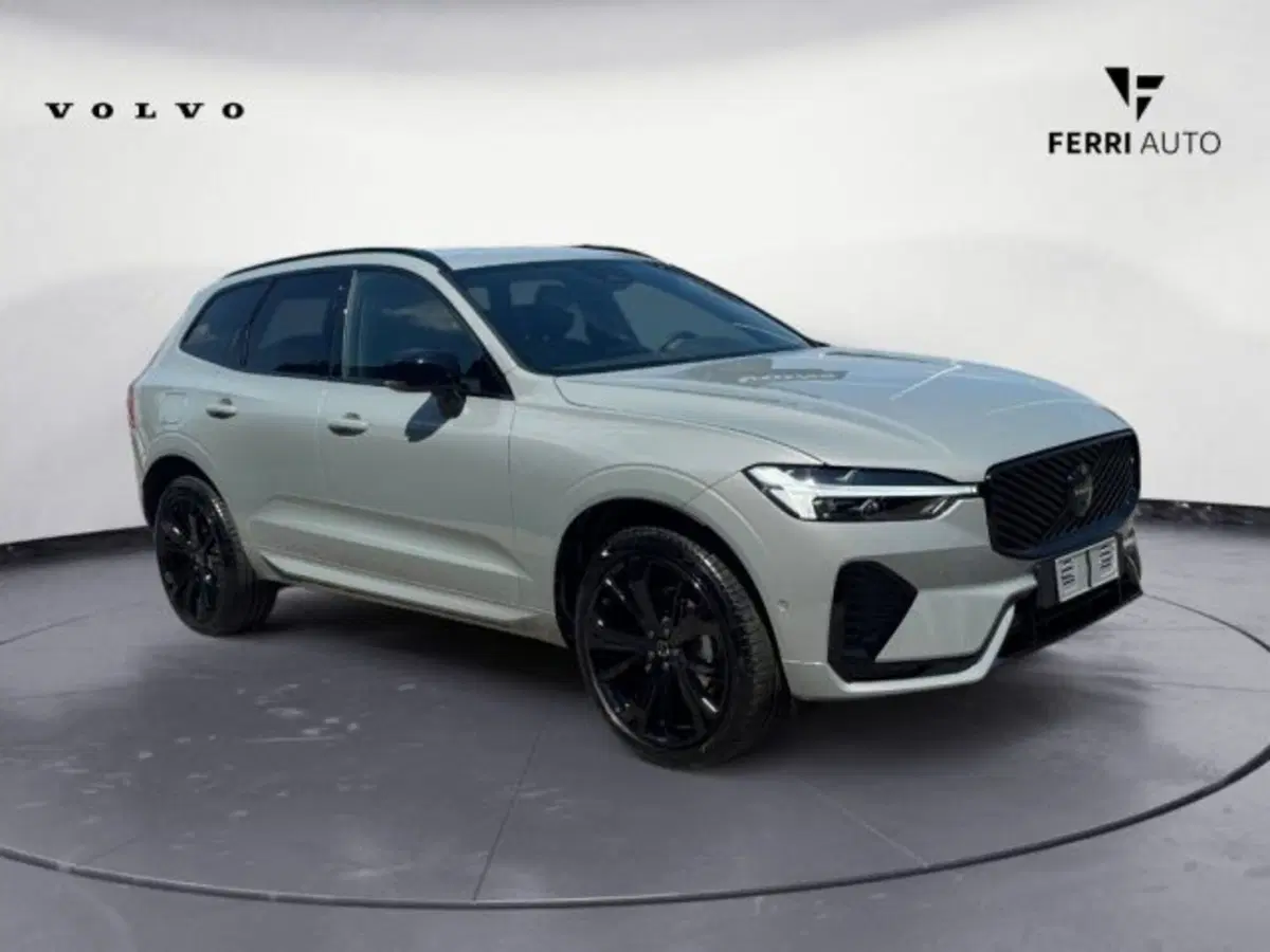 Volvo XC60 nuova a Udine (4)