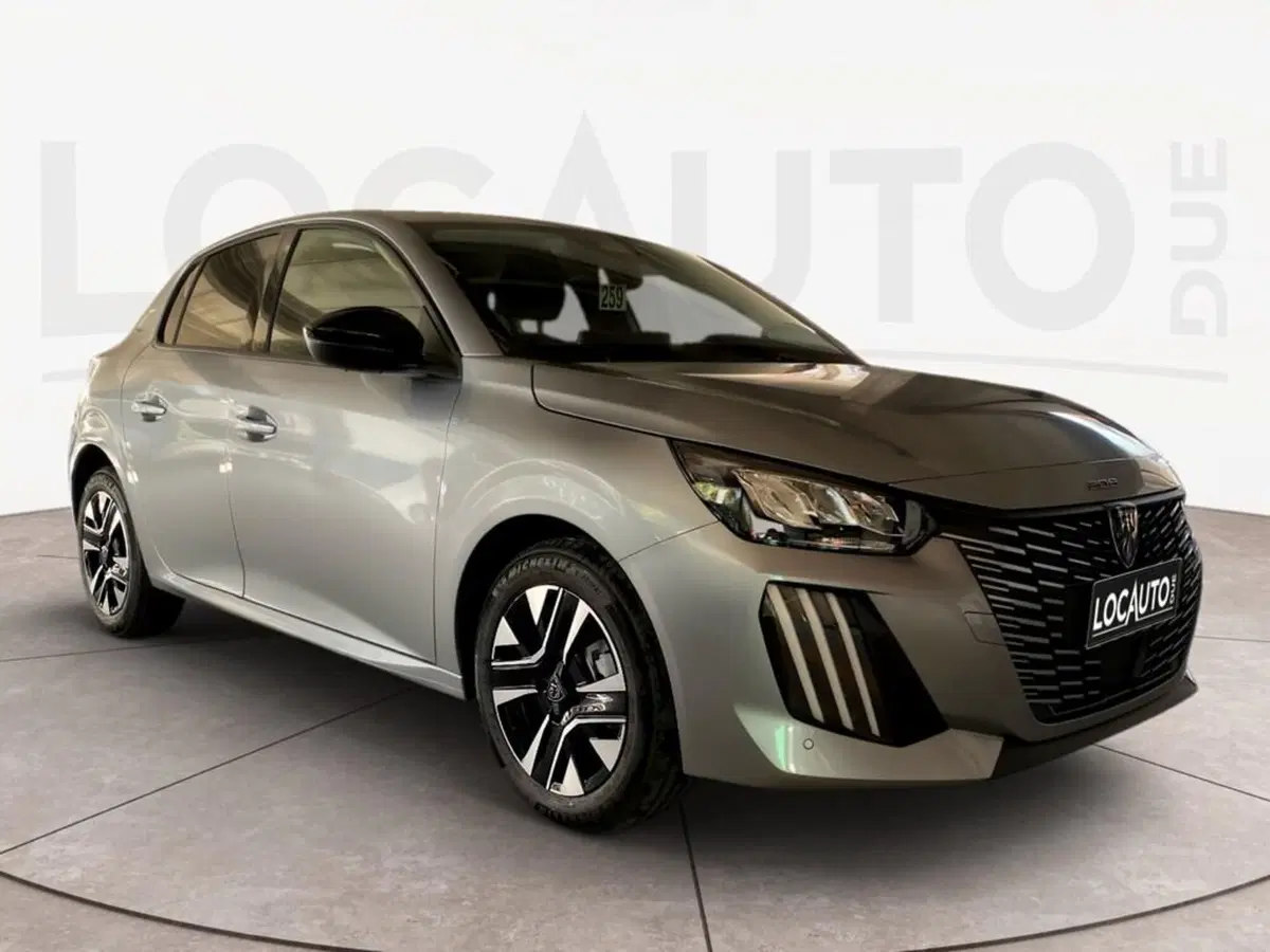 Peugeot 208 nuova a Torino (3)