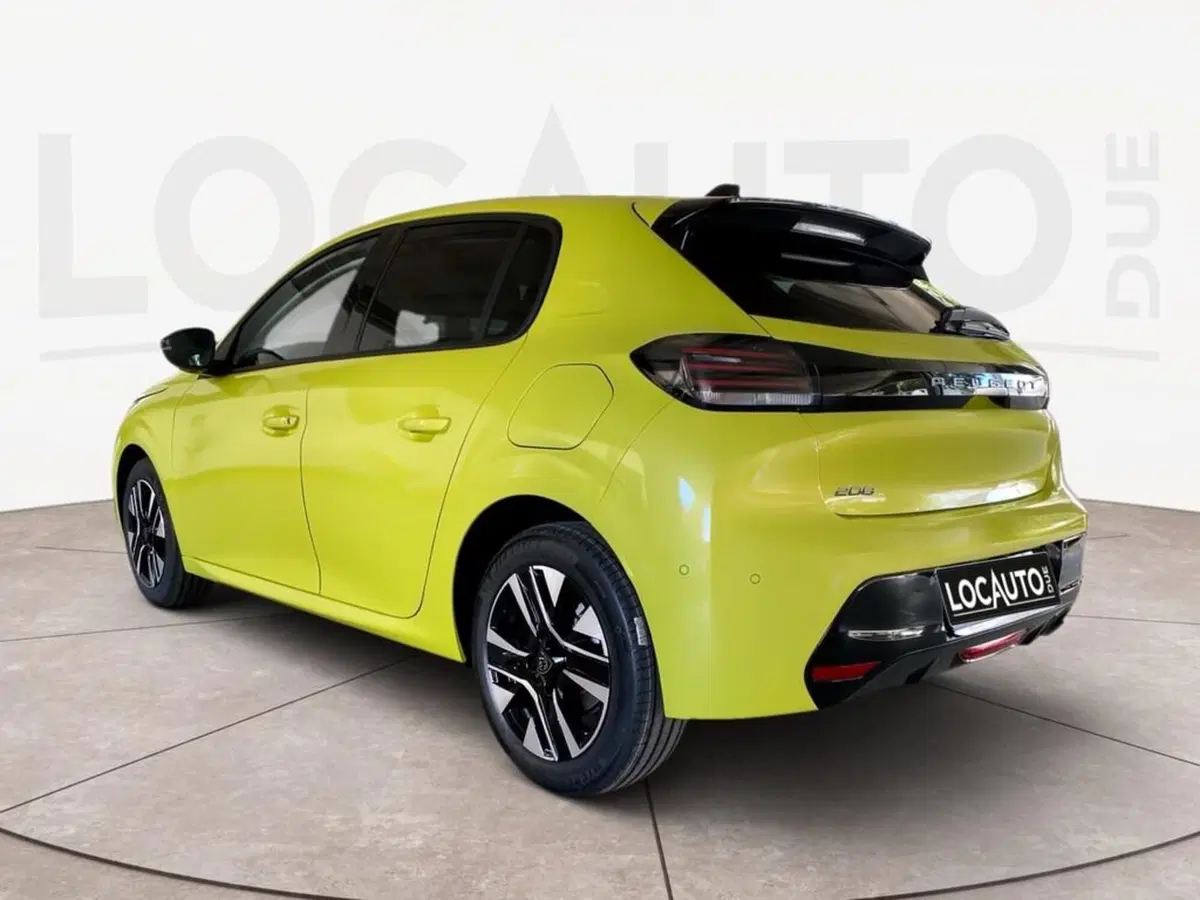 Peugeot 208 nuova a Torino (5)