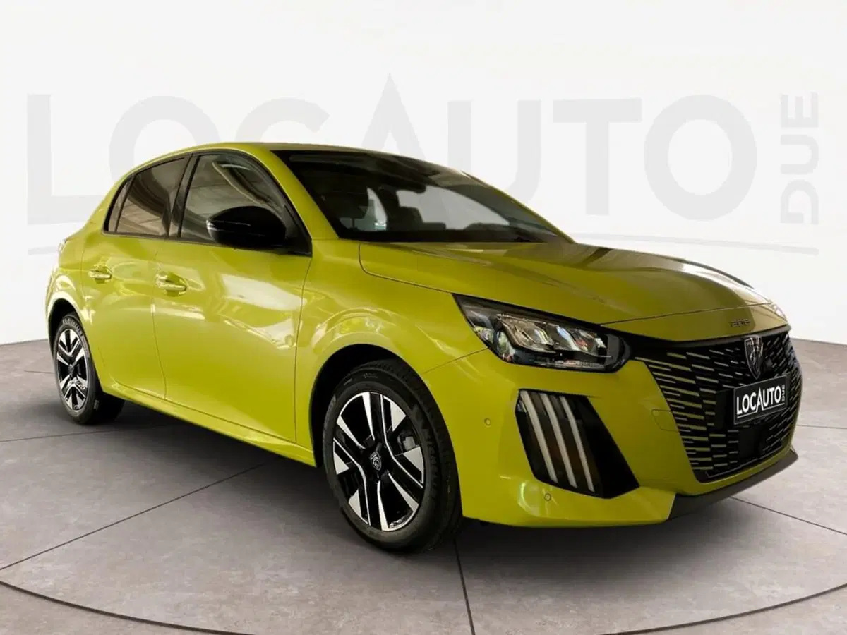 Peugeot 208 nuova a Torino (3)