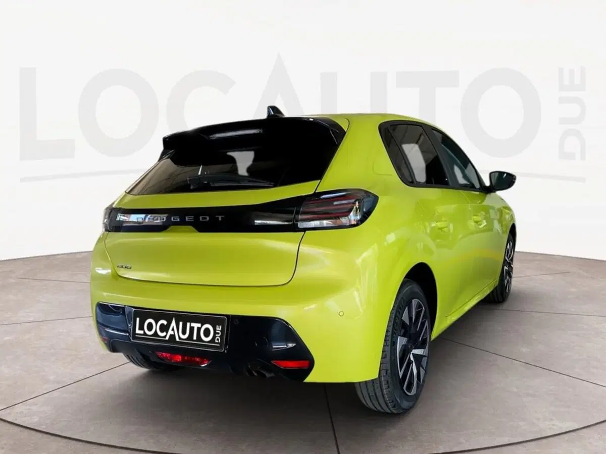 Peugeot 208 nuova a Torino (4)