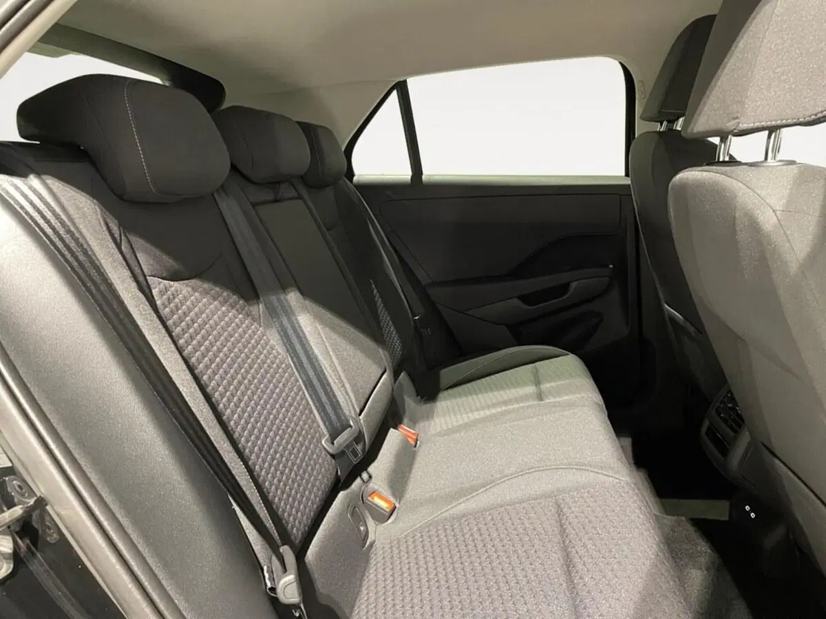Volkswagen T-Roc nuova a Ravenna (10)