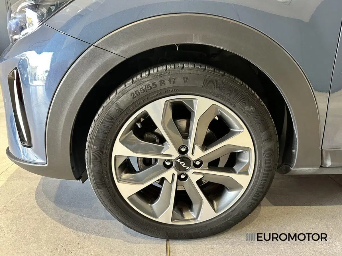 Kia Stonic usata a Bari (13)