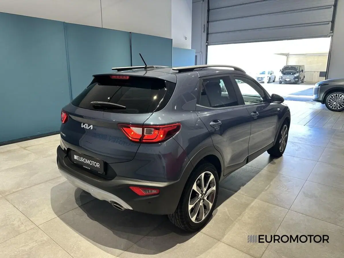 Kia Stonic usata a Bari (5)