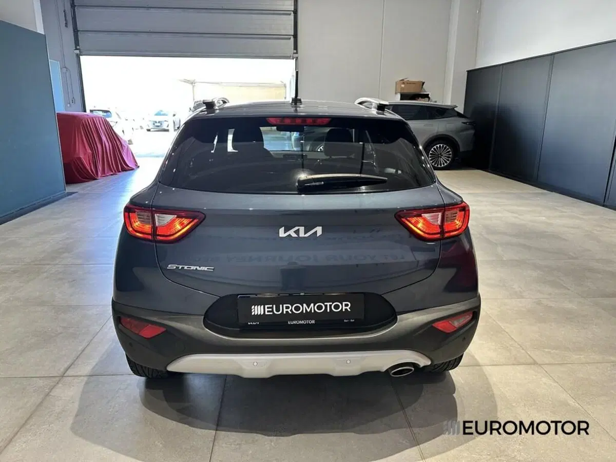 Kia Stonic usata a Bari (7)