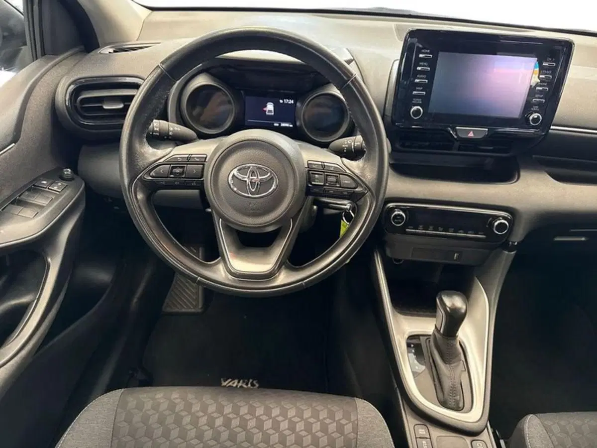 Toyota Yaris usata a Prato (11)