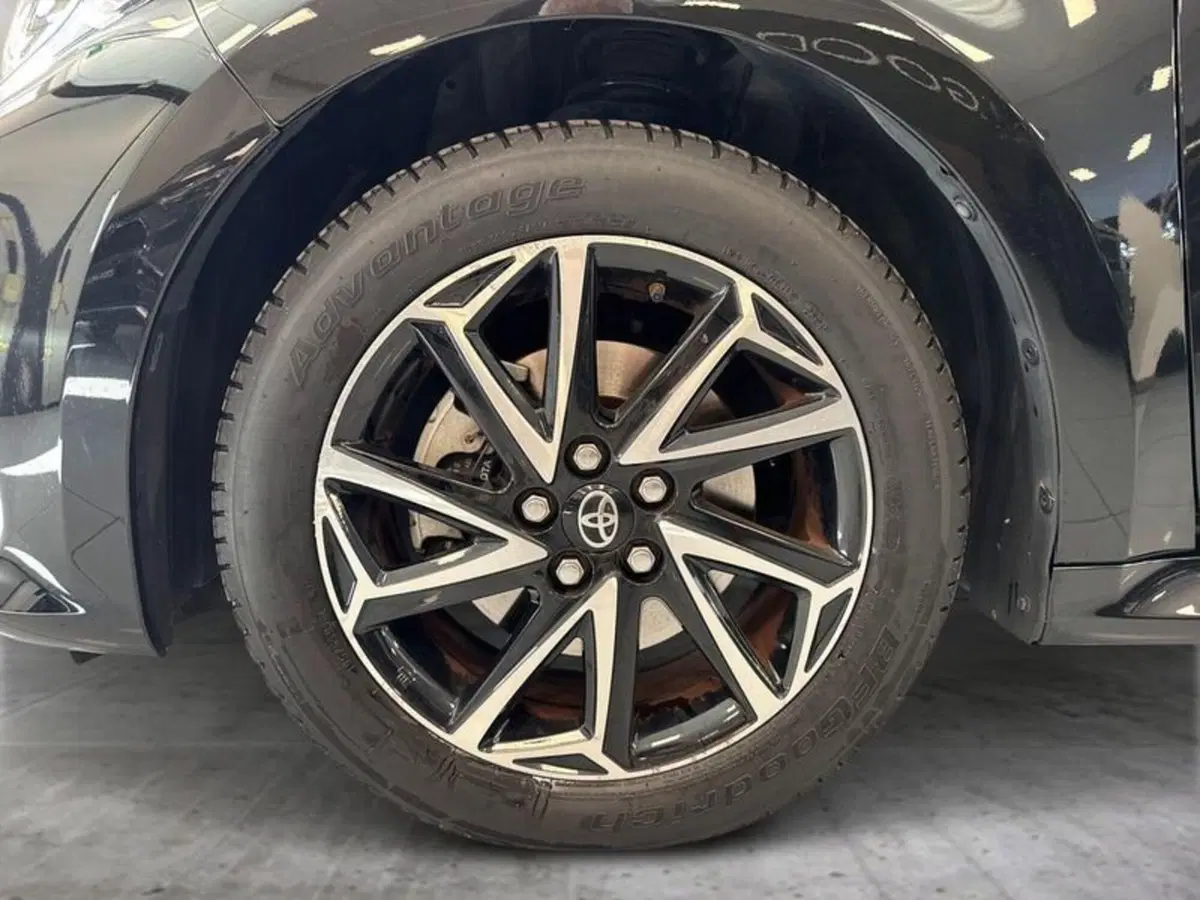 Toyota Yaris usata a Prato (8)