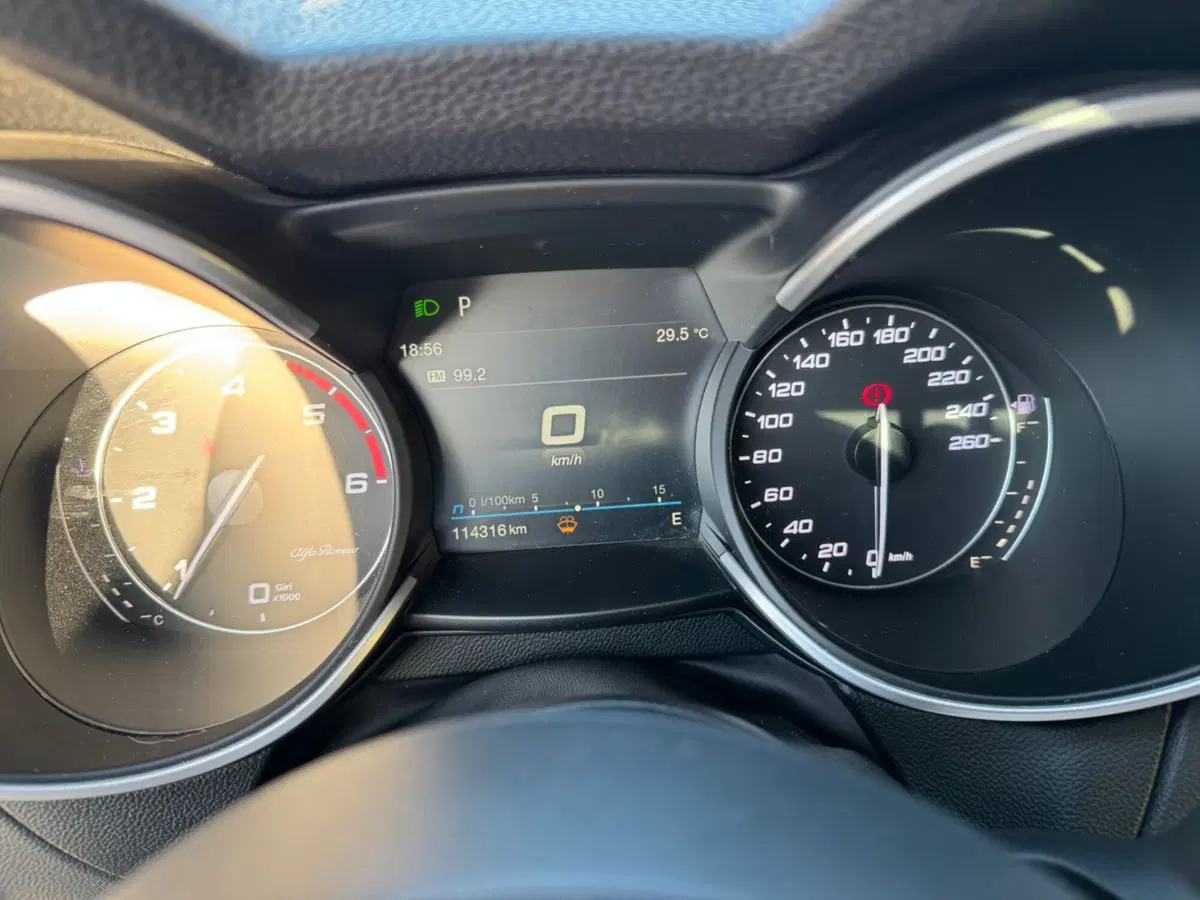 Alfa Romeo Stelvio usata a Palermo (7)