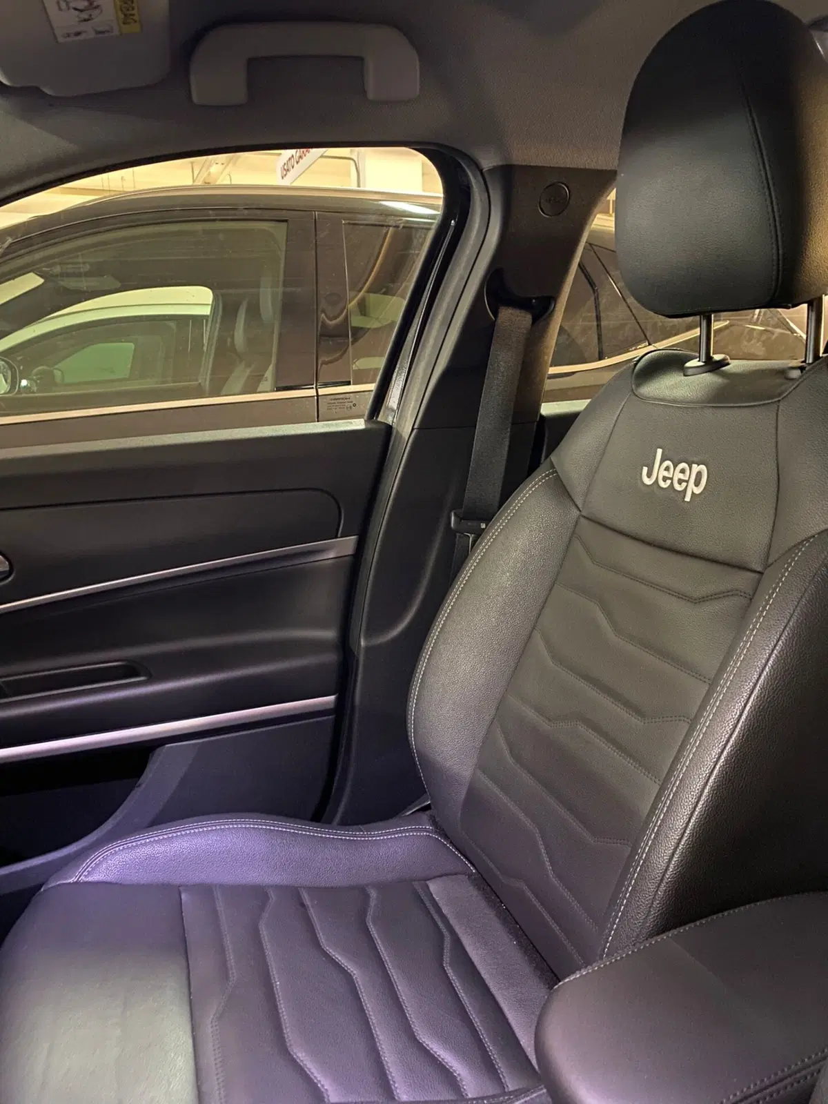 Jeep Avenger usata a Cagliari (11)
