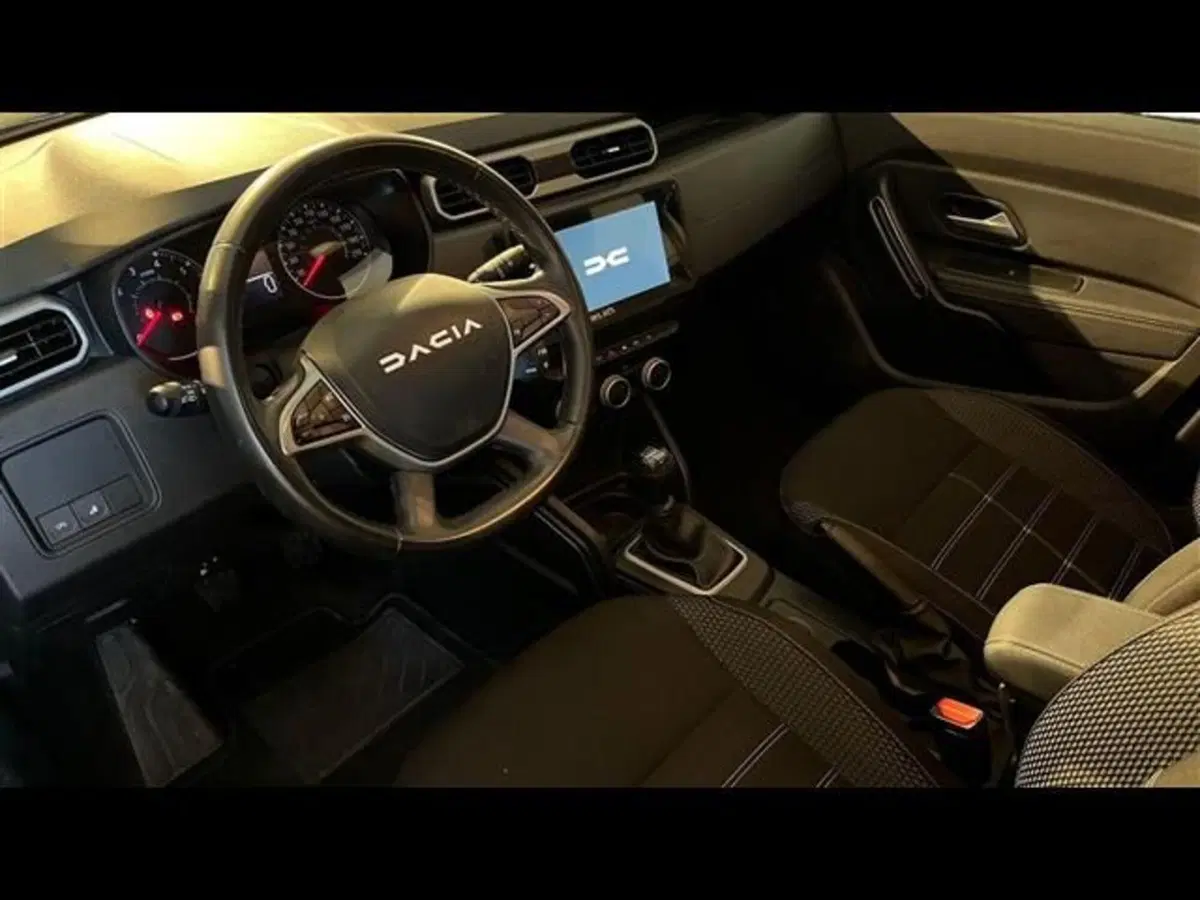 Dacia Duster usata a Firenze (10)