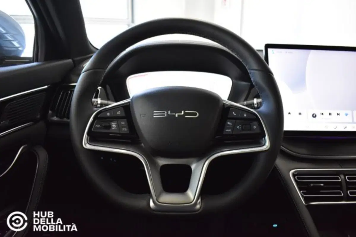 Byd Seal U DM-i usata a Perugia (9)