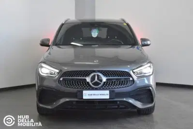 Mercedes-Benz GLA SUV 220 d Automatic 4Matic Premium del 2023 usata a Foligno