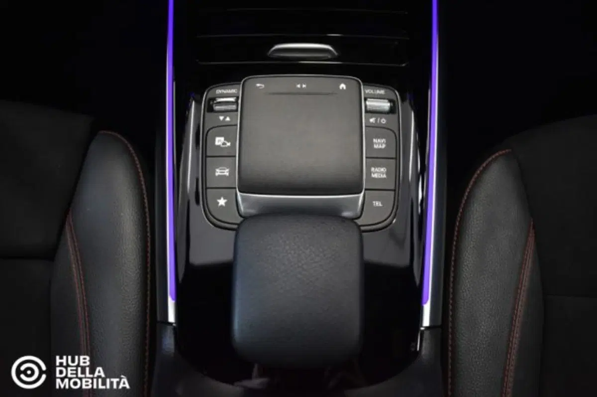 Mercedes-Benz GLA SUV usata a Perugia (12)