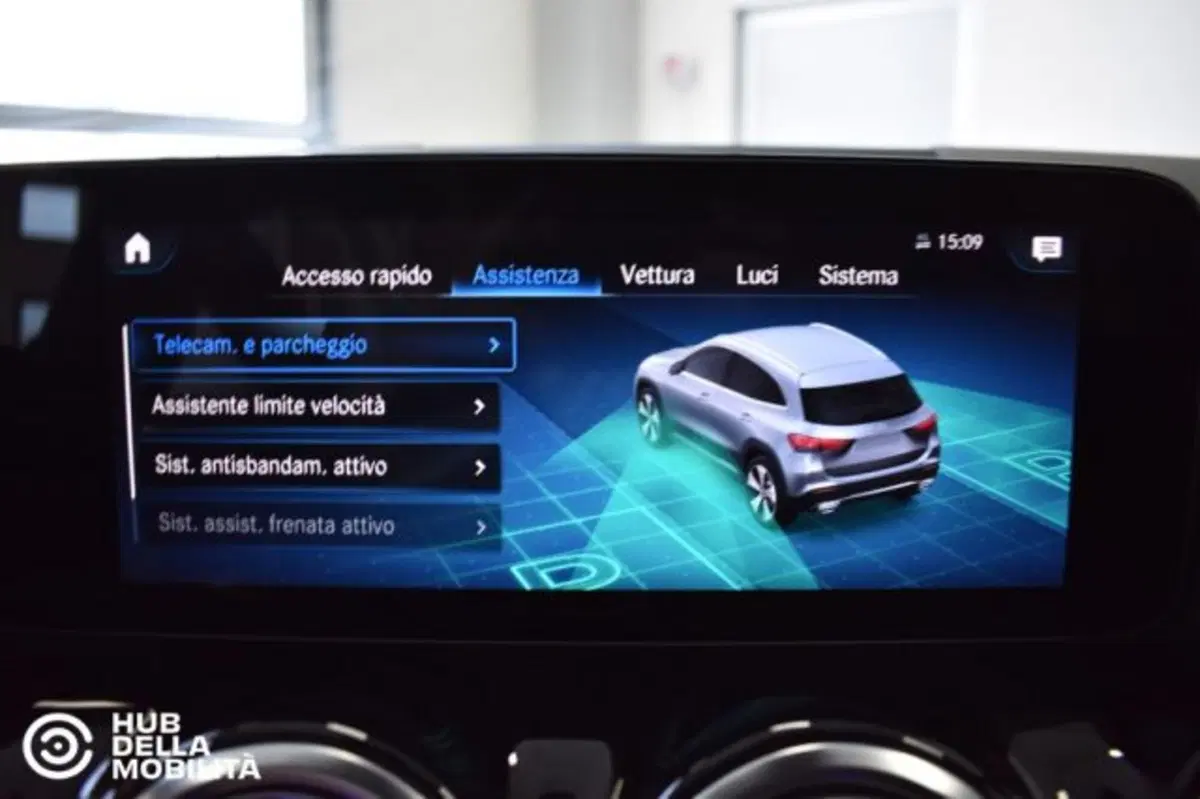 Mercedes-Benz GLA SUV usata a Perugia (18)