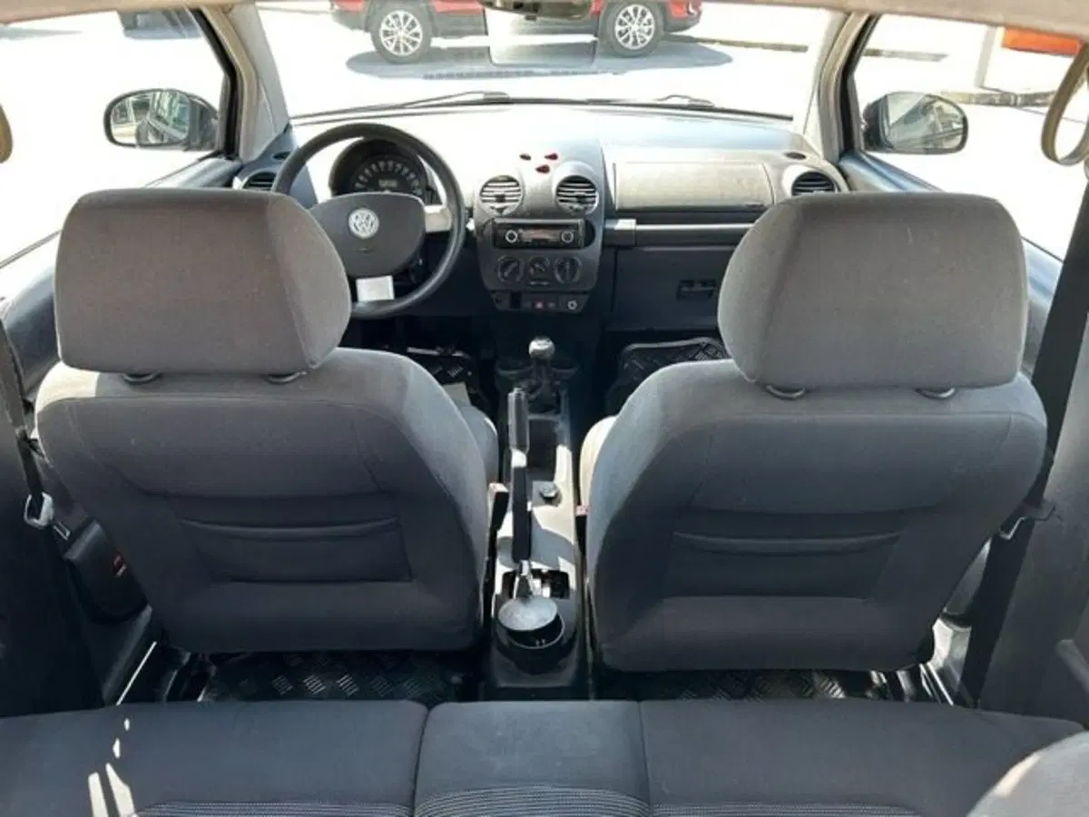 Volkswagen New Beetle usata a Cuneo (10)