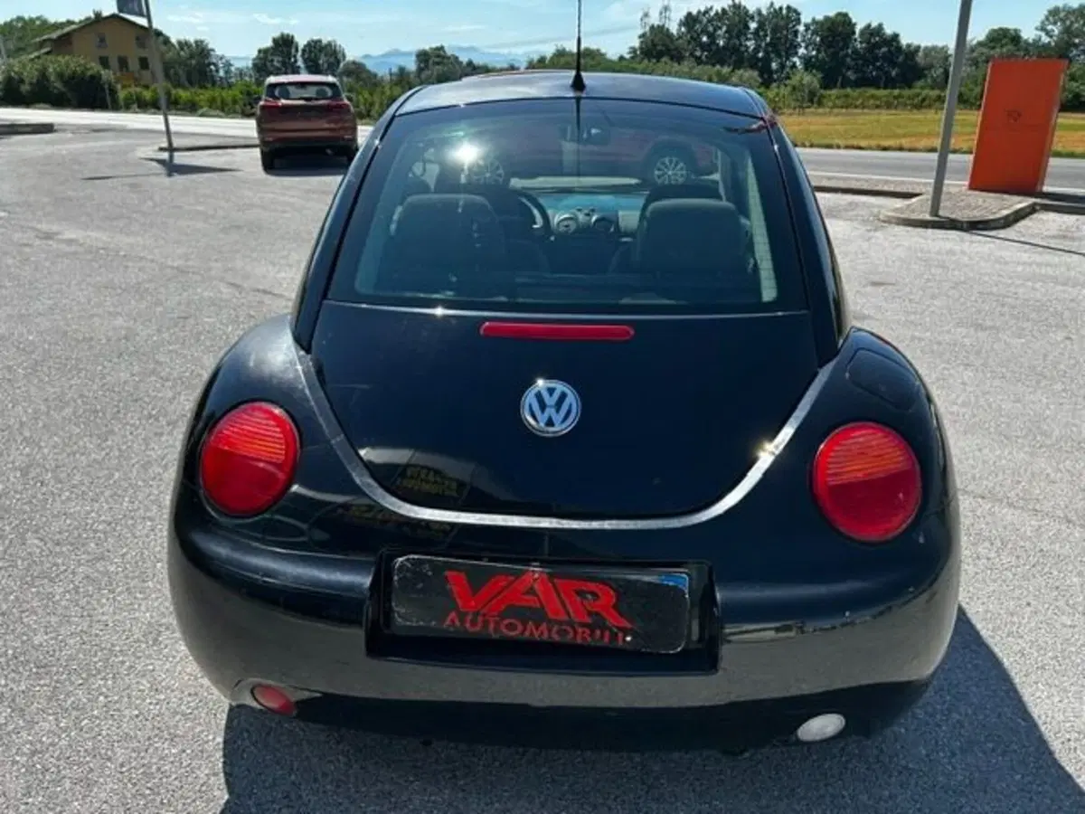Volkswagen New Beetle usata a Cuneo (5)
