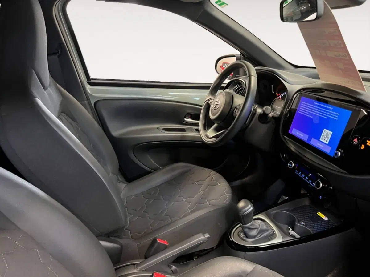 Toyota Aygo X usata a Verona (8)
