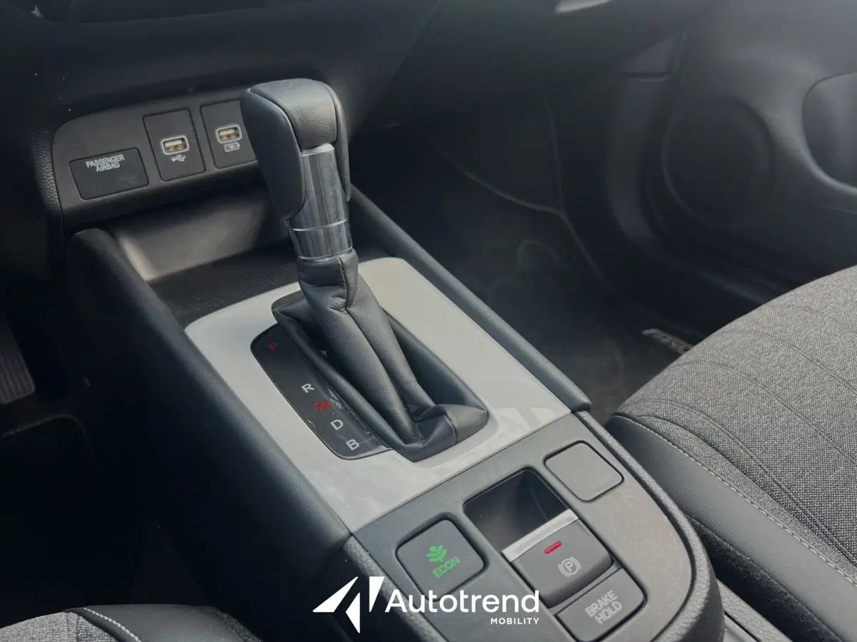 Honda Jazz usata a Bari (14)