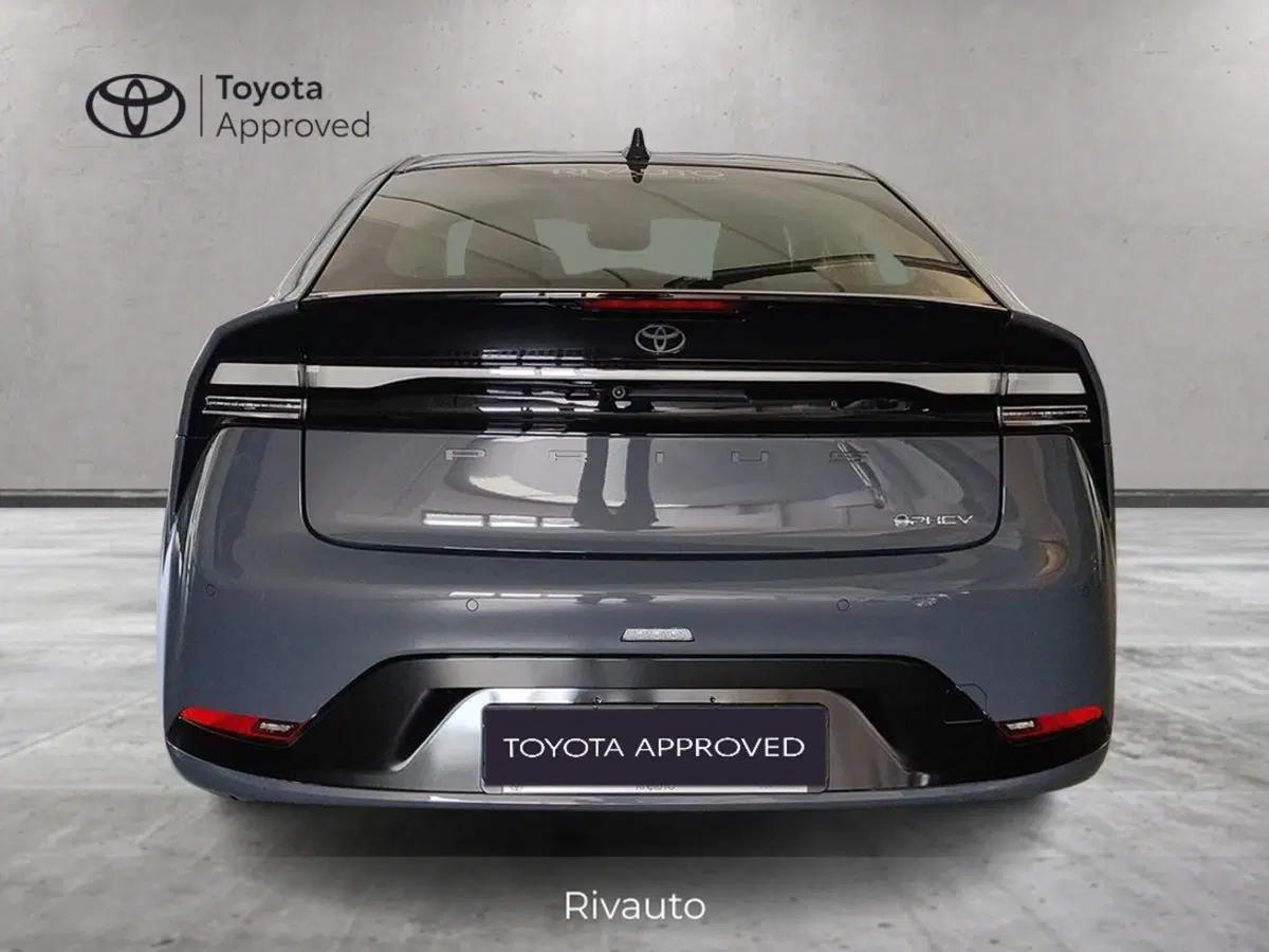 Toyota Prius usata a Como (12)
