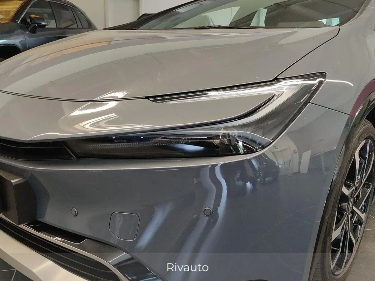 Toyota Prius usata a Como (14)