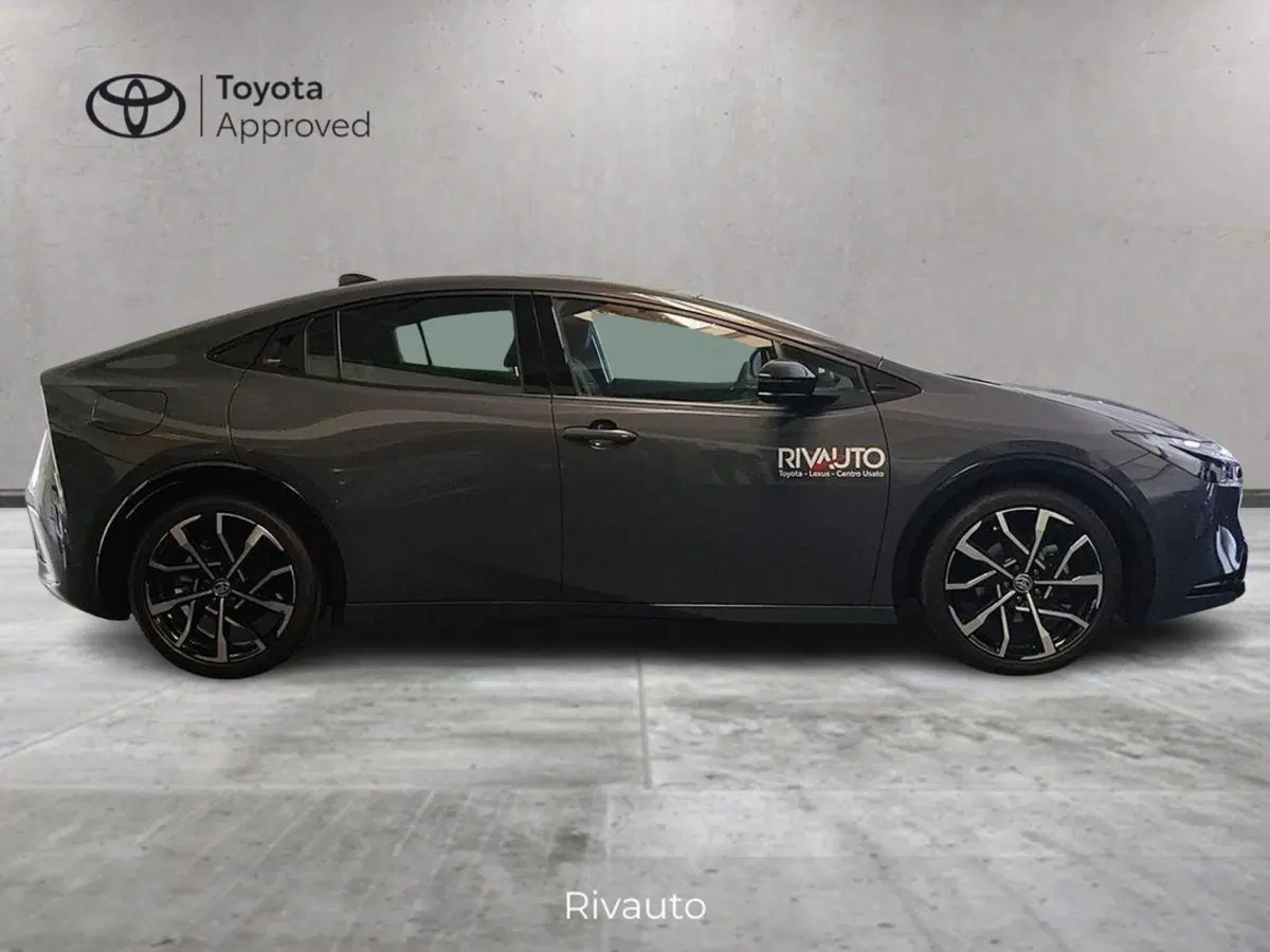 Toyota Prius usata a Como (4)