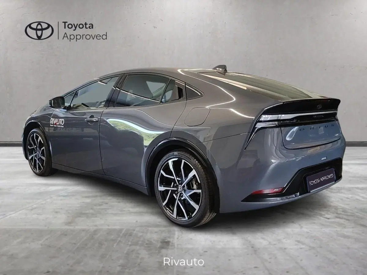 Toyota Prius usata a Como (5)