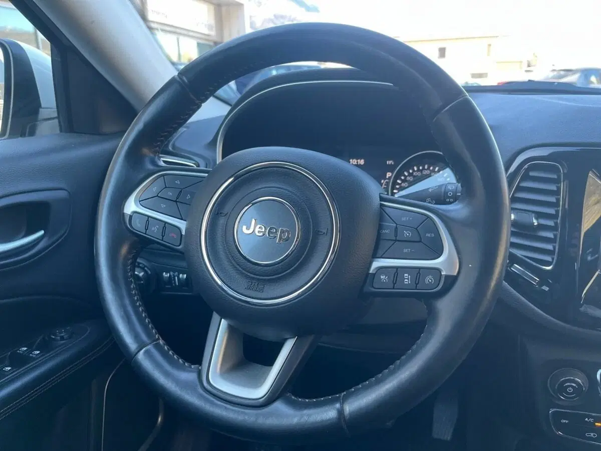 Jeep Compass usata a Sondrio (15)