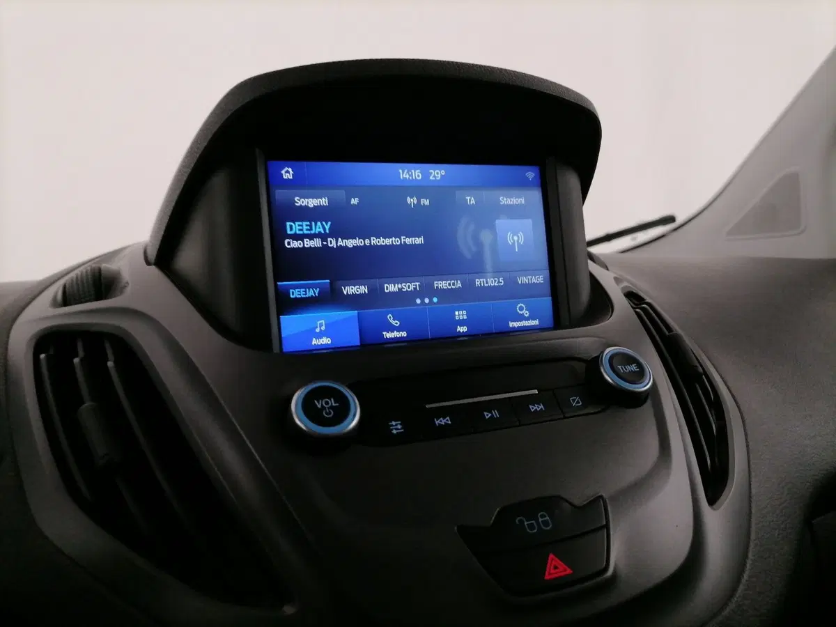 Ford Transit Courier usata a Roma (14)