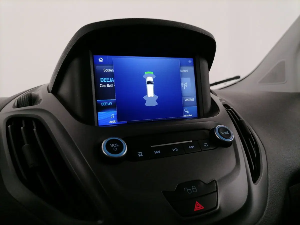Ford Transit Courier usata a Roma (15)
