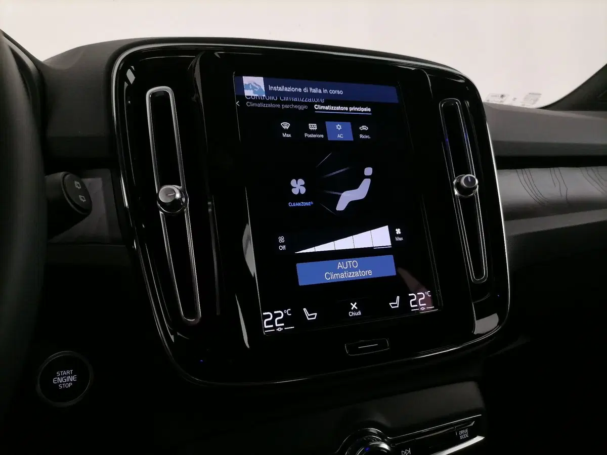 Volvo XC40 usata a Roma (16)