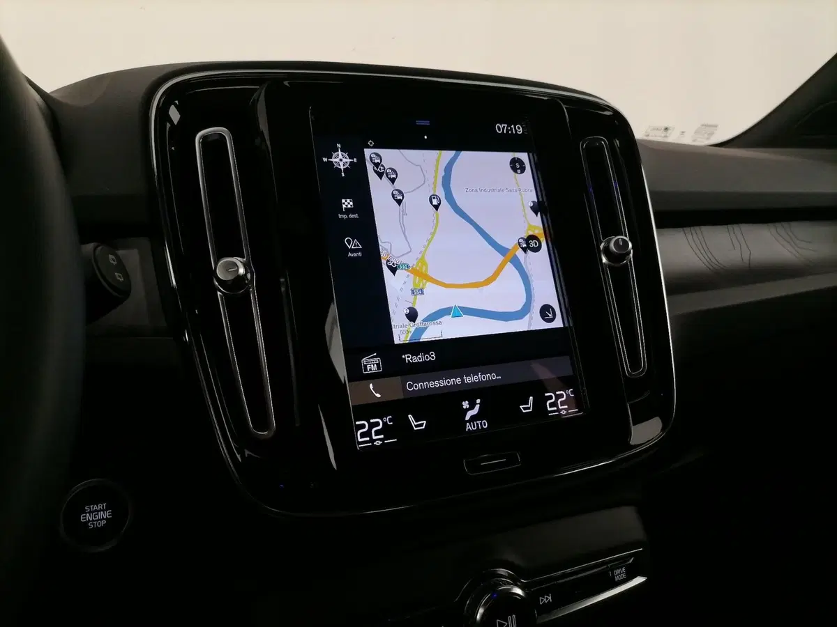 Volvo XC40 usata a Roma (18)