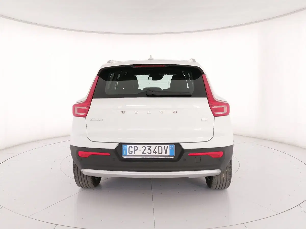 Volvo XC40 usata a Roma (4)
