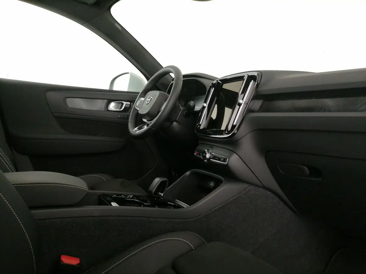 Volvo XC40 usata a Roma (7)