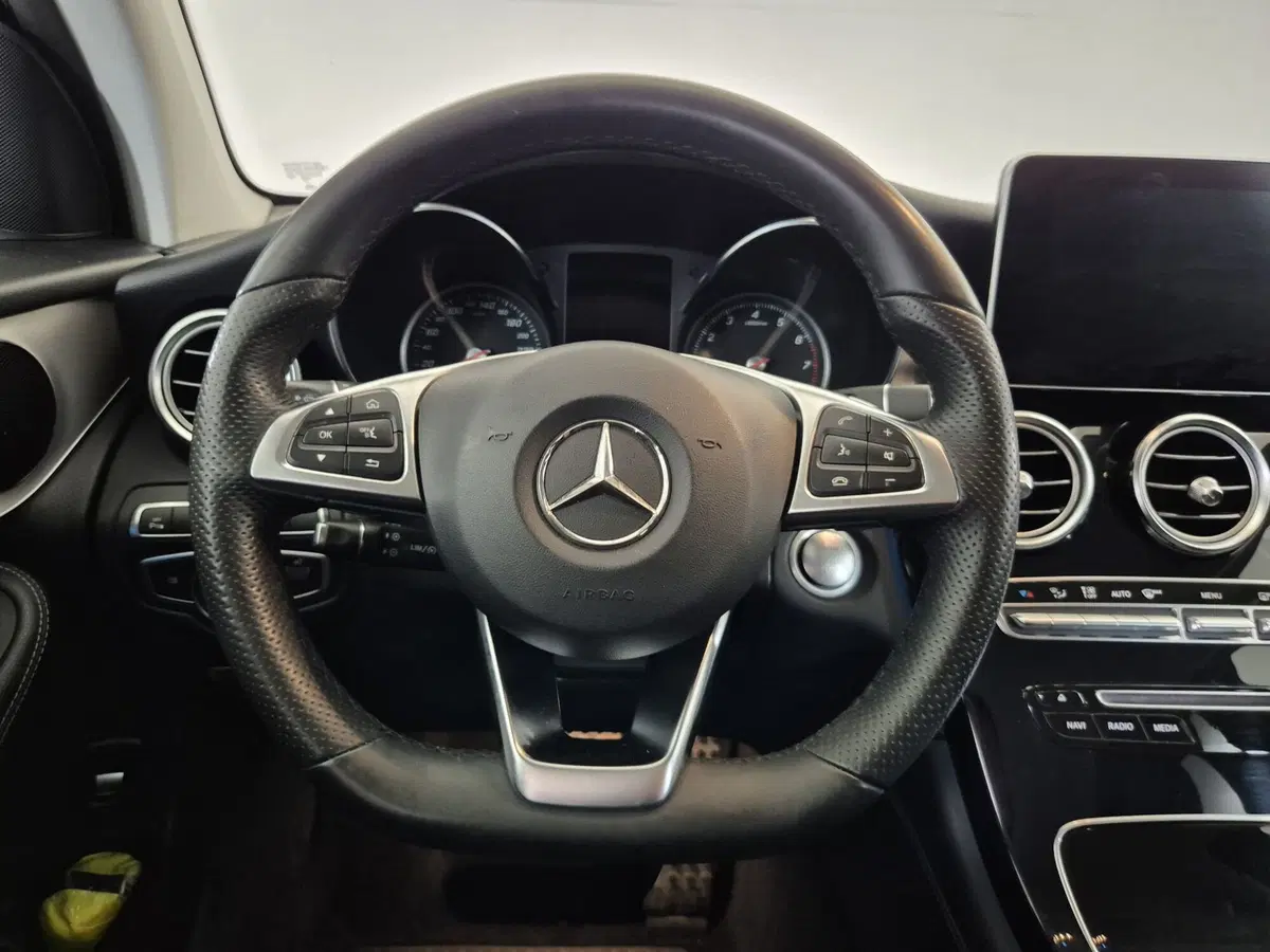 Mercedes-Benz GLC SUV usata a Alessandria (9)