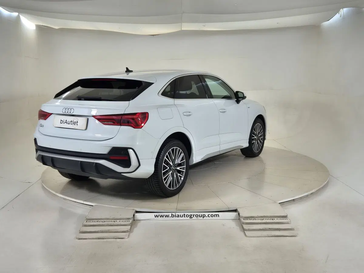 Audi Q3 Sportback usata a Torino (4)